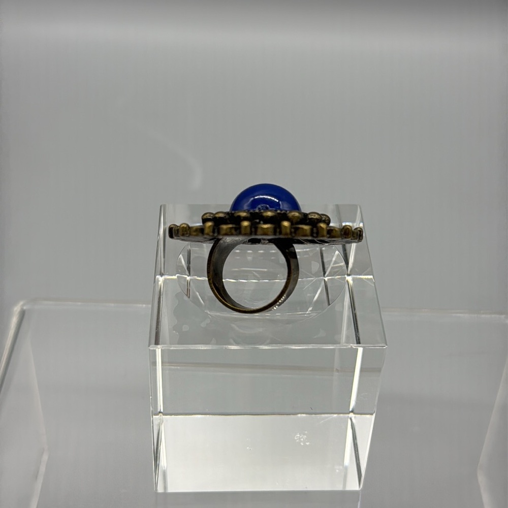 Elegant Blue and Brass Statement Ring - Picture 3 of 4
